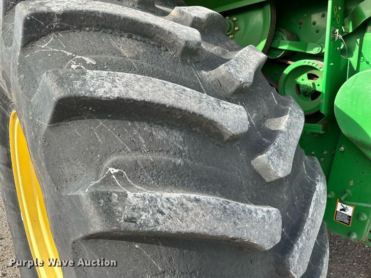 image for item DQ1566 2009 John Deere 9770 STS combine