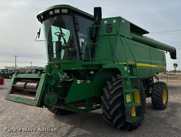 image for item DQ1567 2005 John Deere 9760 STS combine