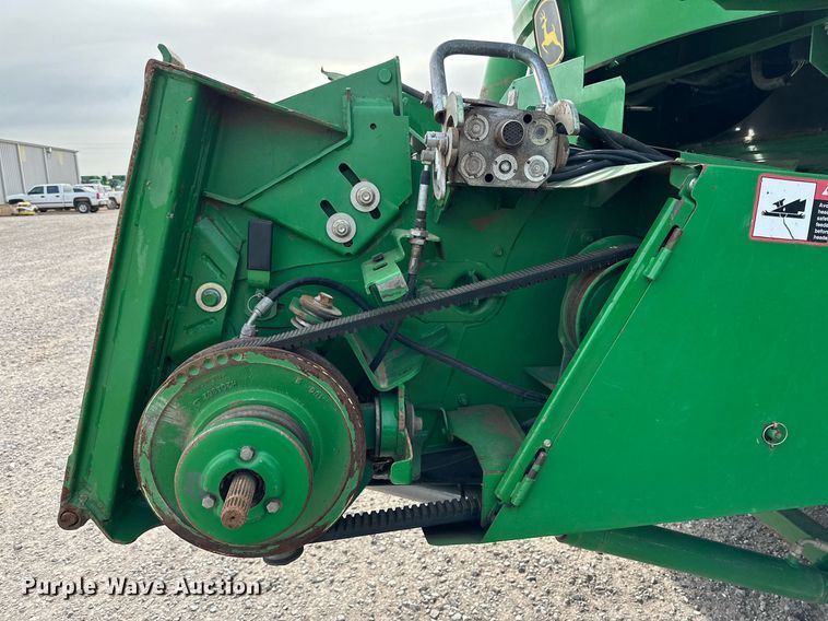 image for item DQ1567 2005 John Deere 9760 STS combine