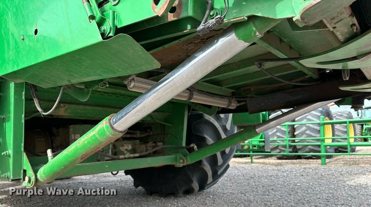 image for item DQ1567 2005 John Deere 9760 STS combine