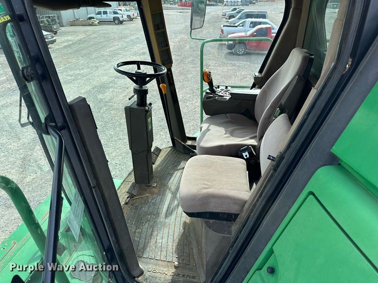 image for item DQ1567 2005 John Deere 9760 STS combine