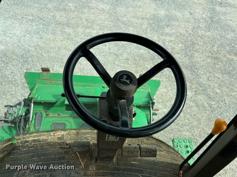 image for item DQ1567 2005 John Deere 9760 STS combine