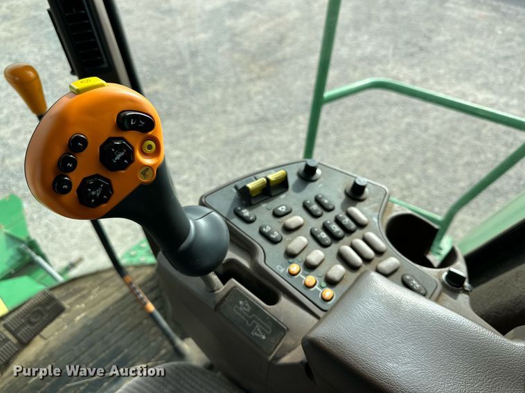 image for item DQ1567 2005 John Deere 9760 STS combine