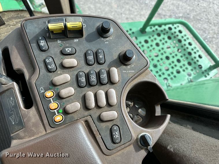 image for item DQ1567 2005 John Deere 9760 STS combine