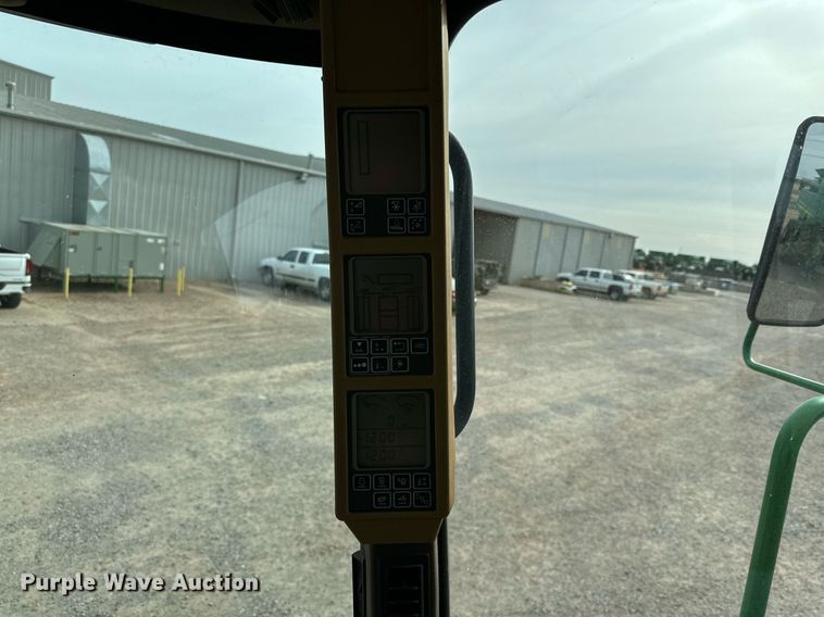 image for item DQ1567 2005 John Deere 9760 STS combine