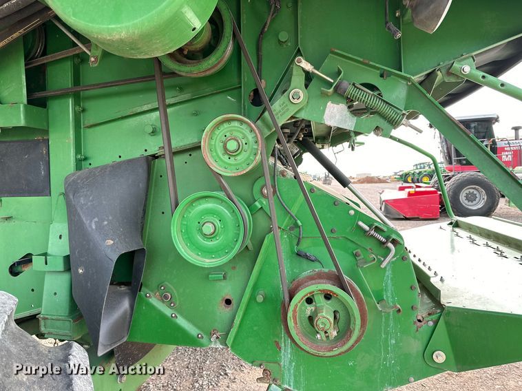 image for item DQ1567 2005 John Deere 9760 STS combine