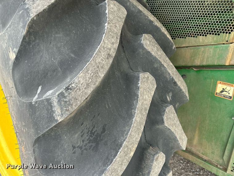 image for item DQ1567 2005 John Deere 9760 STS combine