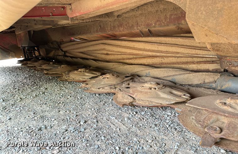 image for item DQ1569 2014 Massey Ferguson  WR9770 swather / windrower