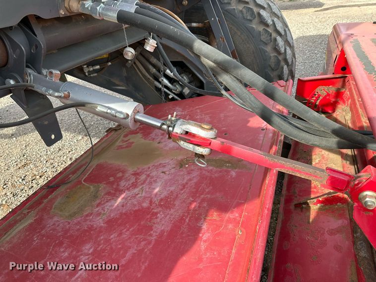 image for item DQ1569 2014 Massey Ferguson  WR9770 swather / windrower