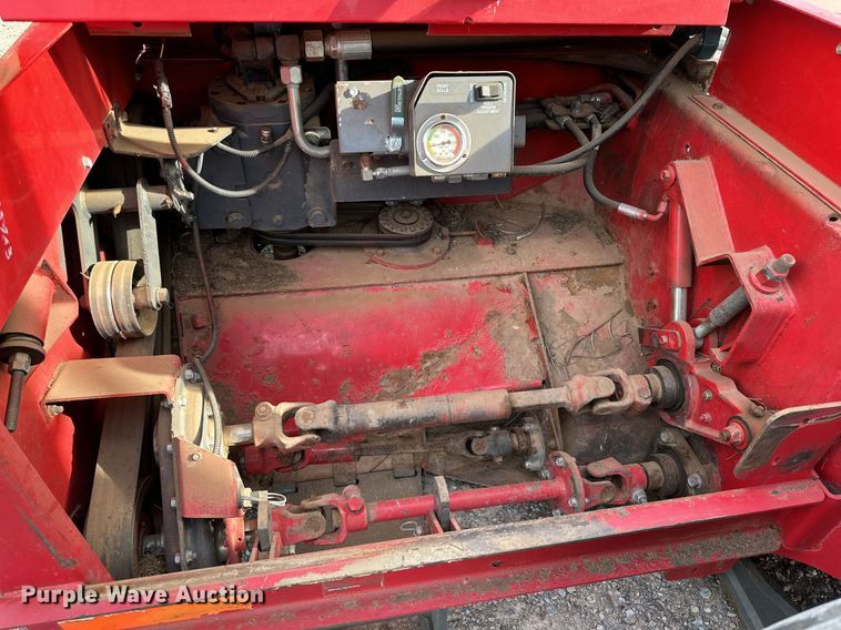 image for item DQ1569 2014 Massey Ferguson  WR9770 swather / windrower