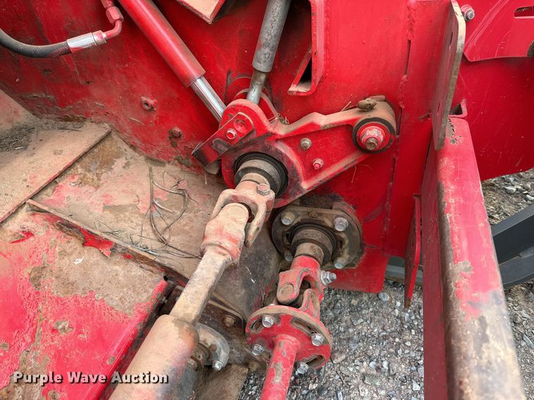 image for item DQ1569 2014 Massey Ferguson  WR9770 swather / windrower