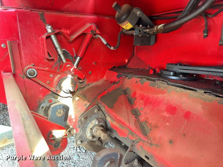 image for item DQ1569 2014 Massey Ferguson  WR9770 swather / windrower