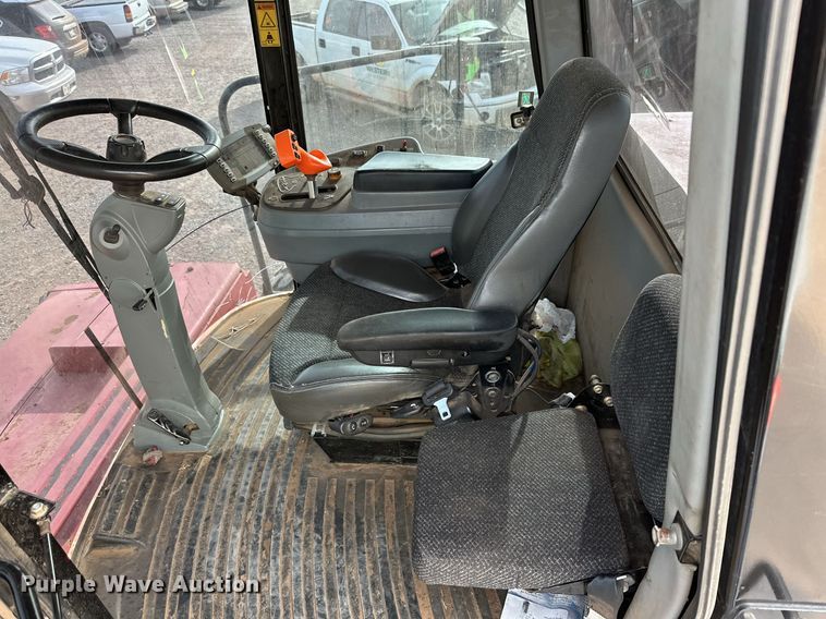 image for item DQ1569 2014 Massey Ferguson  WR9770 swather / windrower