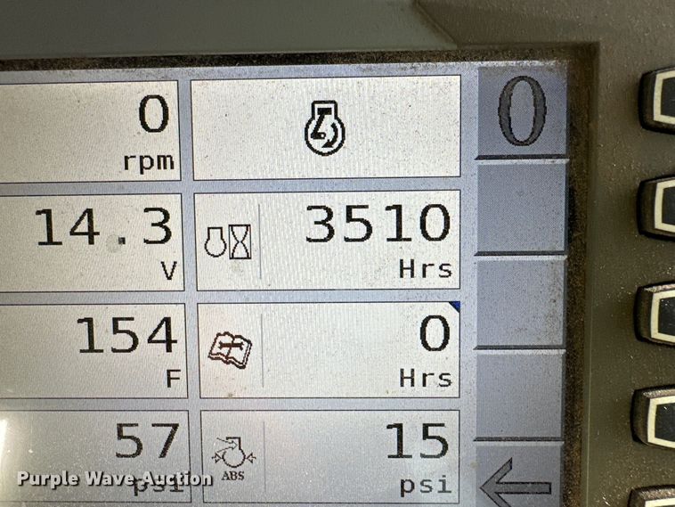 image for item DQ1569 2014 Massey Ferguson  WR9770 swather / windrower