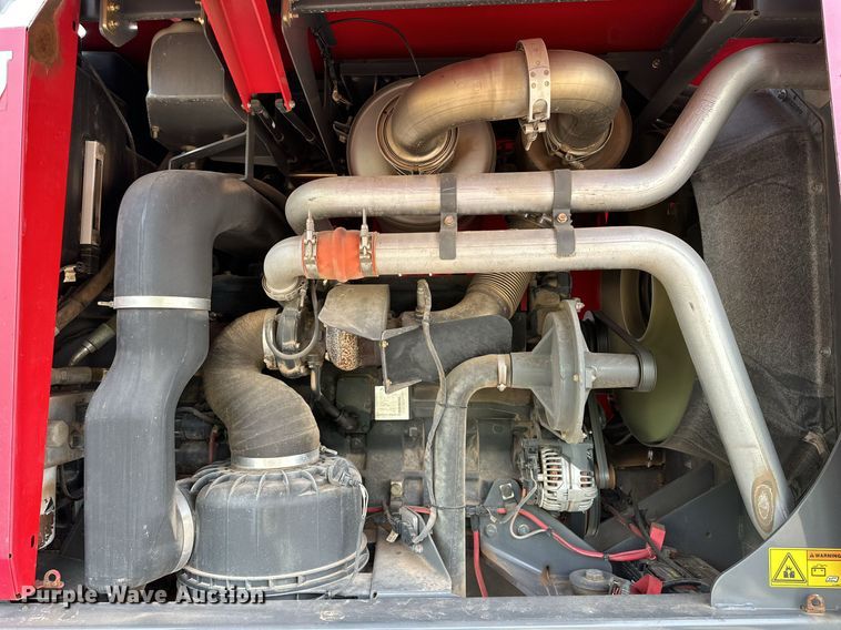 image for item DQ1569 2014 Massey Ferguson  WR9770 swather / windrower