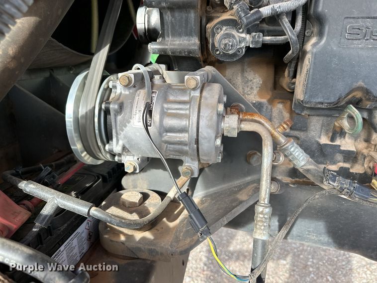 image for item DQ1569 2014 Massey Ferguson  WR9770 swather / windrower