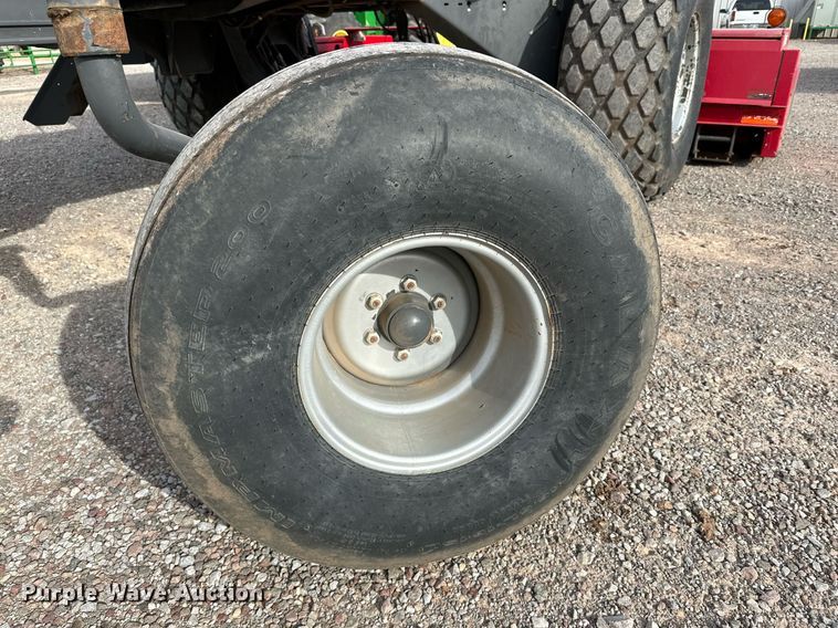 image for item DQ1569 2014 Massey Ferguson  WR9770 swather / windrower