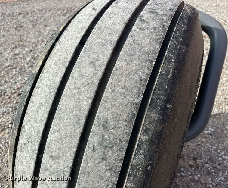 image for item DQ1569 2014 Massey Ferguson  WR9770 swather / windrower