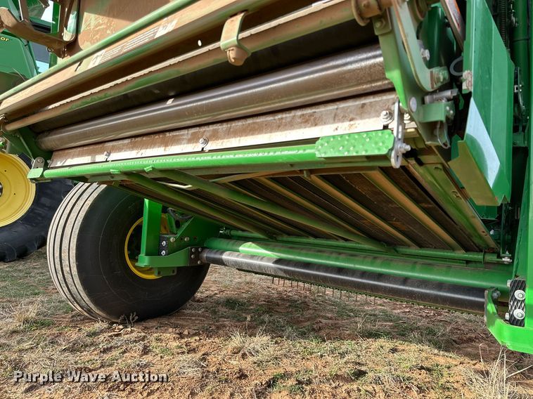 image for item DQ1570 2020 John Deere 560M round baler