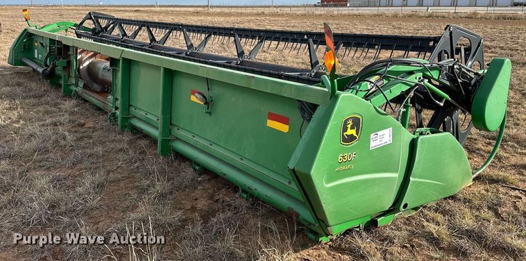 image for item DQ1571 2006 John Deere 630F flex head