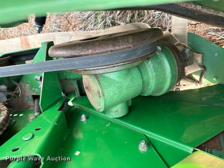 image for item DQ1571 2006 John Deere 630F flex head