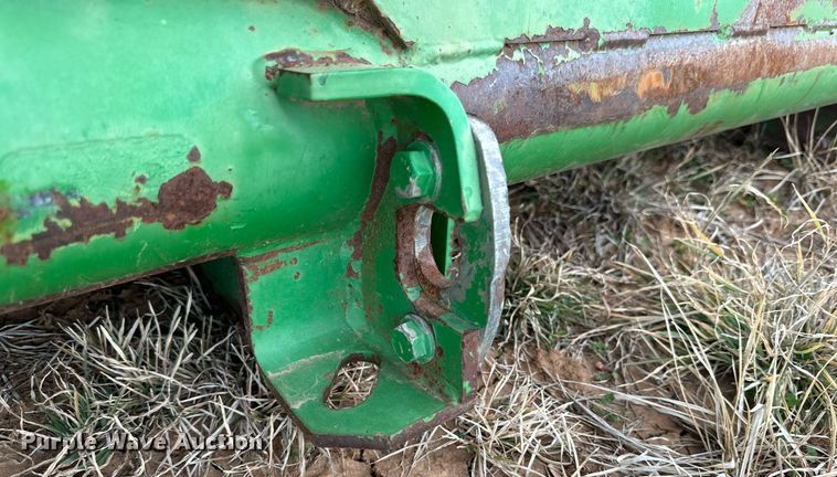 image for item DQ1571 2006 John Deere 630F flex head