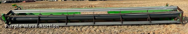 image for item DQ1572 John Deere 930 rigid head
