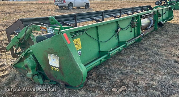 image for item DQ1572 John Deere 930 rigid head
