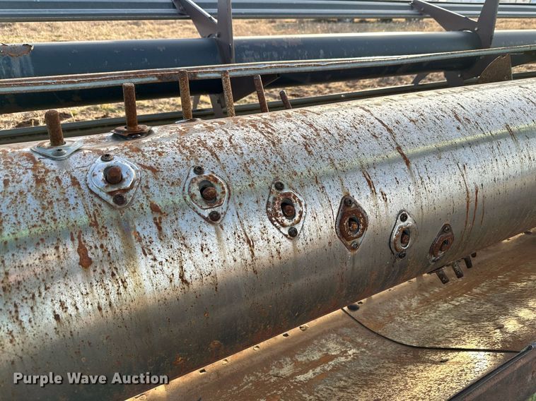 image for item DQ1572 John Deere 930 rigid head