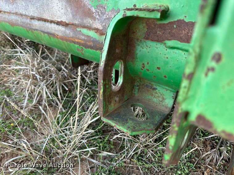 image for item DQ1572 John Deere 930 rigid head