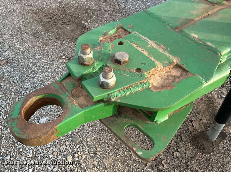 image for item DQ1574 2001 John Deere 2400 chisel