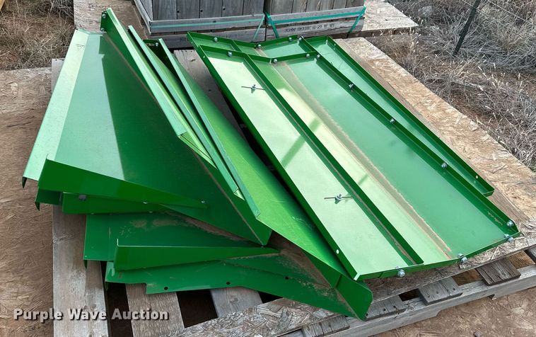 image for item DQ1576 John Deere CP690 cotton picker parts