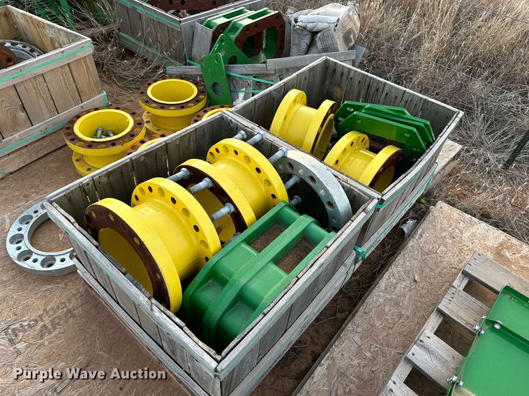 image for item DQ1576 John Deere CP690 cotton picker parts