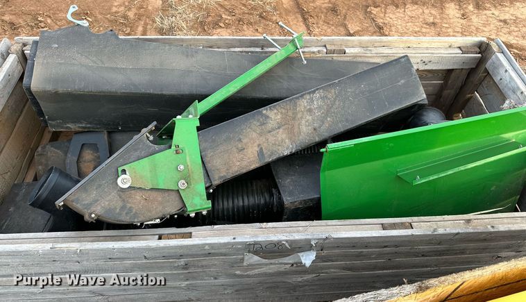 image for item DQ1576 John Deere CP690 cotton picker parts