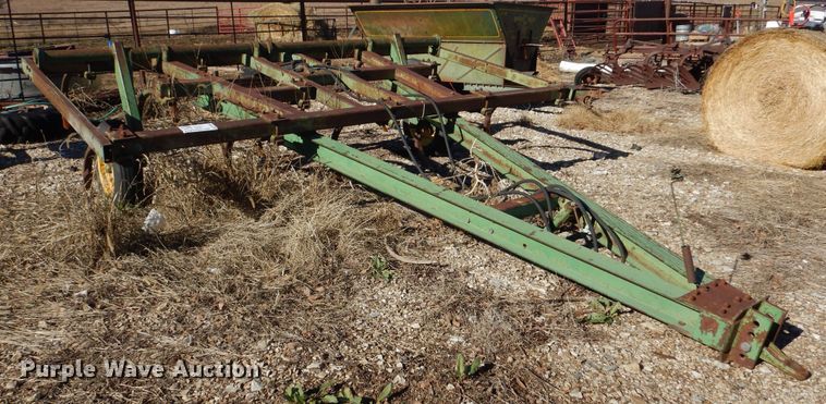 image for item DR5904 John Deere E1610  chisel