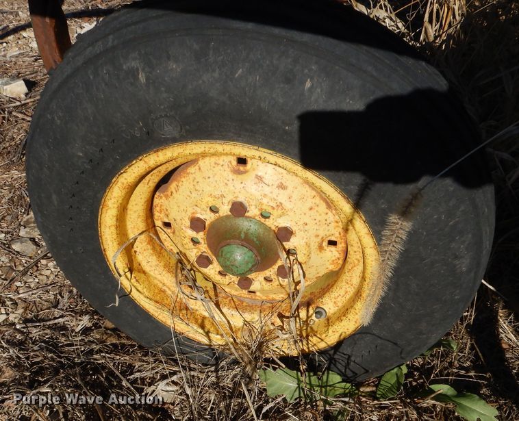 image for item DR5904 John Deere E1610  chisel