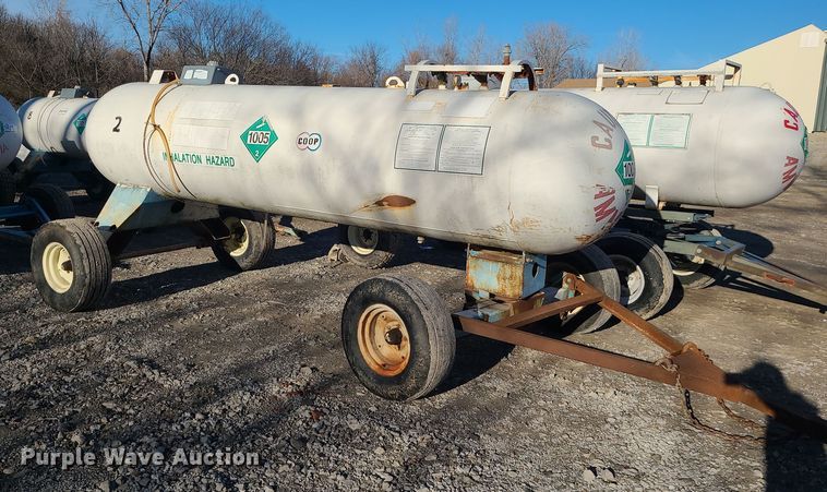 image for item DR7823 Farmland Industries  NH3 tank