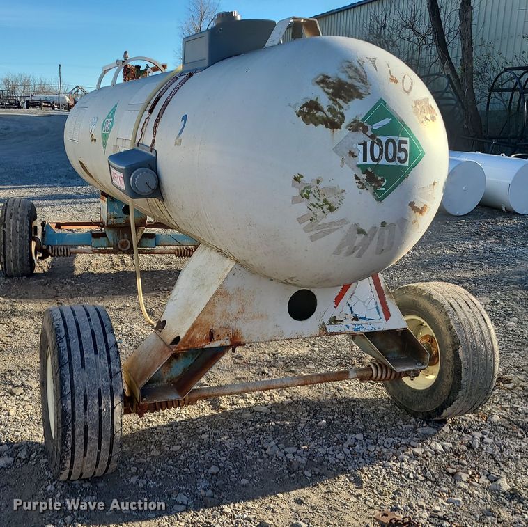 image for item DR7823 Farmland Industries  NH3 tank