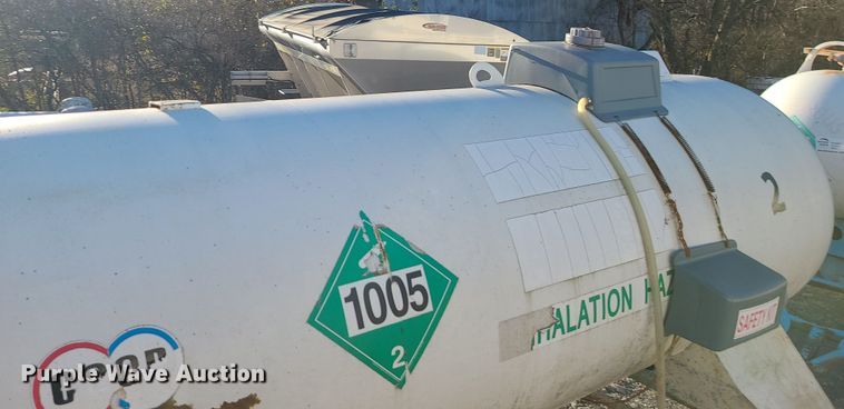 image for item DR7823 Farmland Industries  NH3 tank