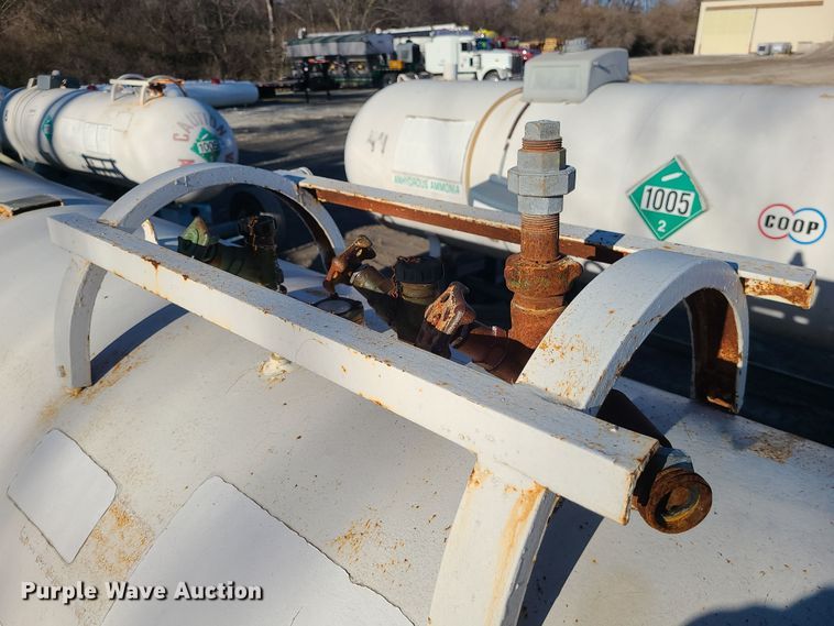 image for item DR7823 Farmland Industries  NH3 tank