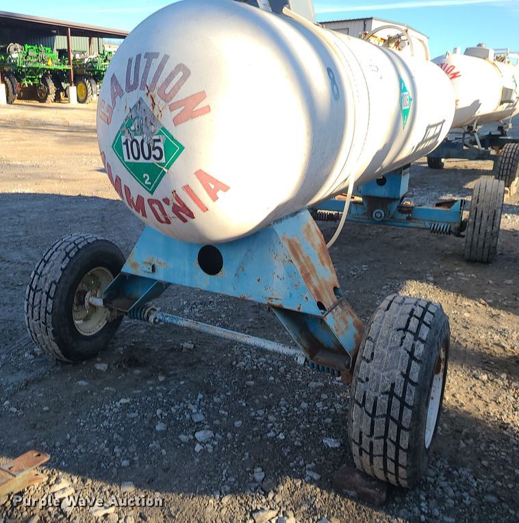 image for item DR7825 Farmland Industries  NH3 tank