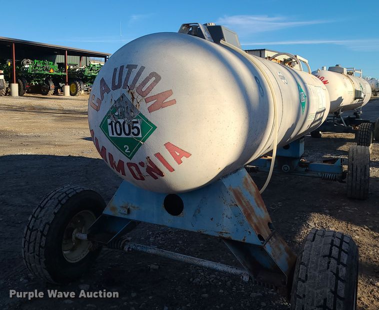 image for item DR7825 Farmland Industries  NH3 tank