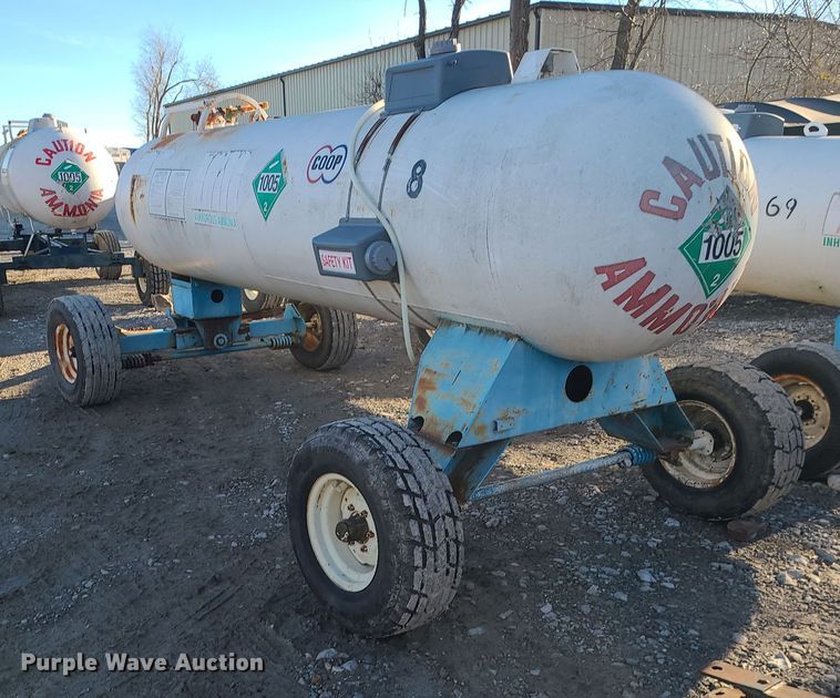 image for item DR7825 Farmland Industries  NH3 tank