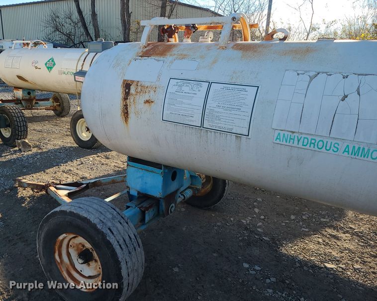 image for item DR7825 Farmland Industries  NH3 tank
