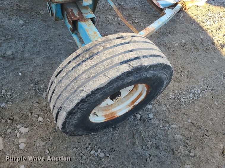 image for item DR7825 Farmland Industries  NH3 tank