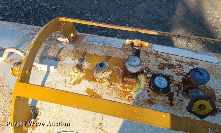 image for item DR7826 American Welding & Tank Co.  NH3 tank