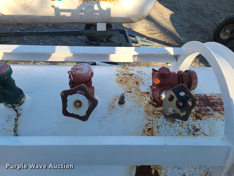 image for item DR7827 NH3 tank