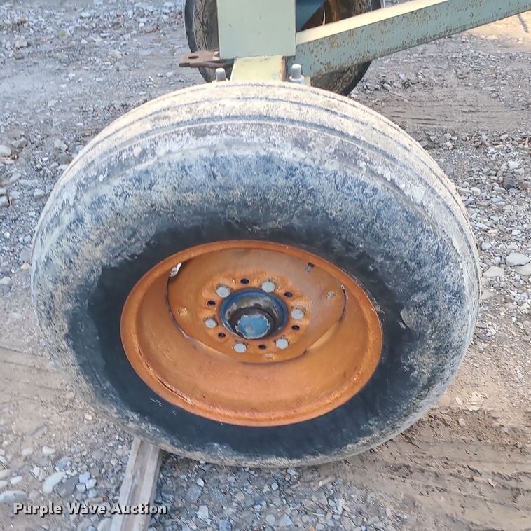 image for item DR7827 NH3 tank