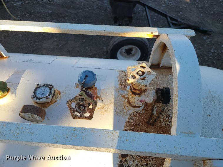 image for item DR7828 NH3 tank