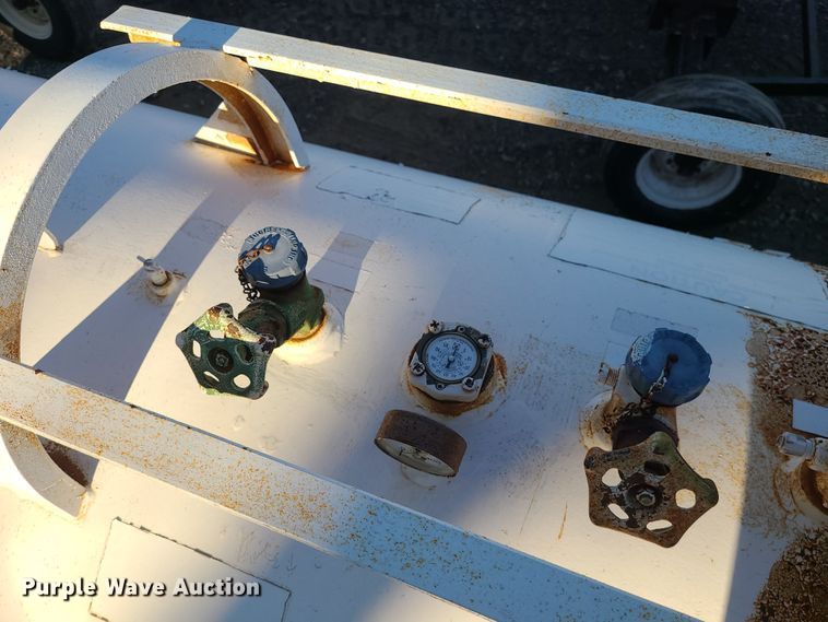 image for item DR7828 NH3 tank